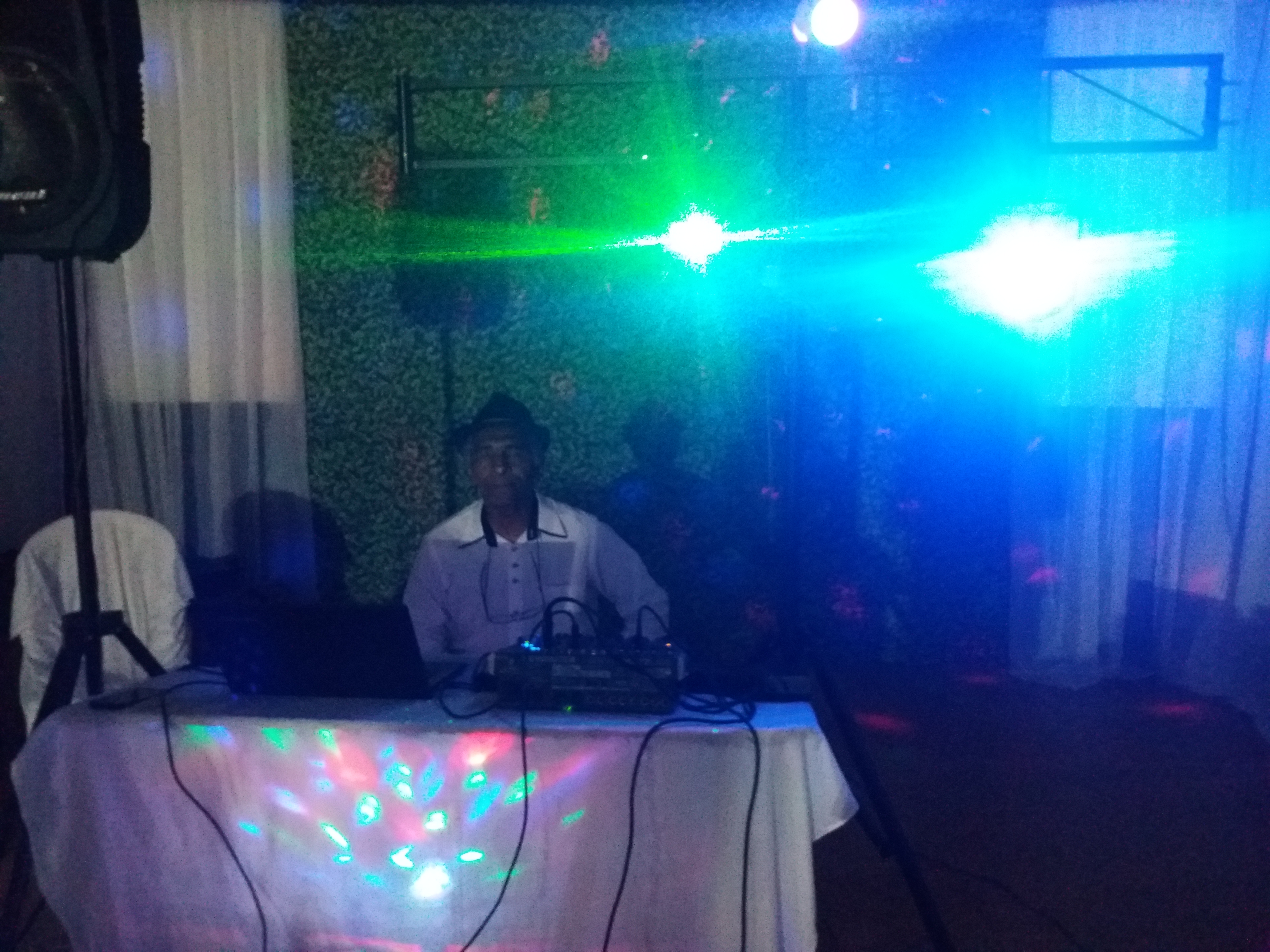 DJ MARCIO DORNELAS